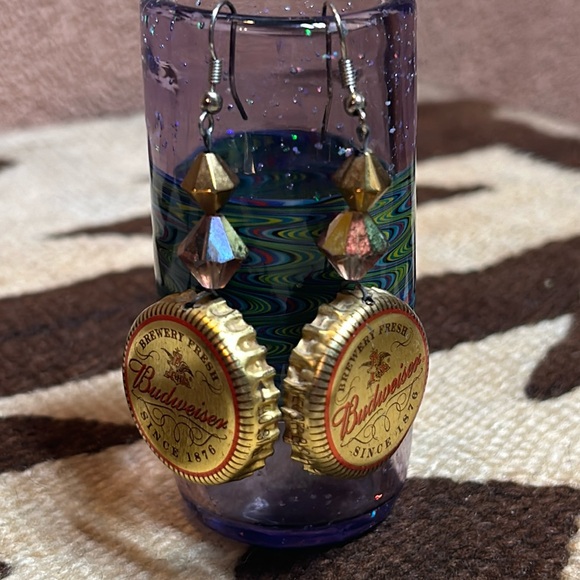 Budweiser Anniversary Beer Bottle Cap Earrings Gold Gold Crystal Beads - Picture 2 of 4